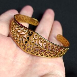 Gold Tone Adjustable Bracelet